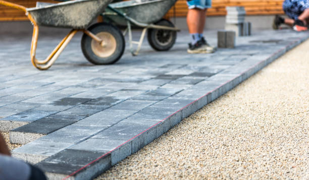 Best Asphalt Driveway Installation  in Covington, WA